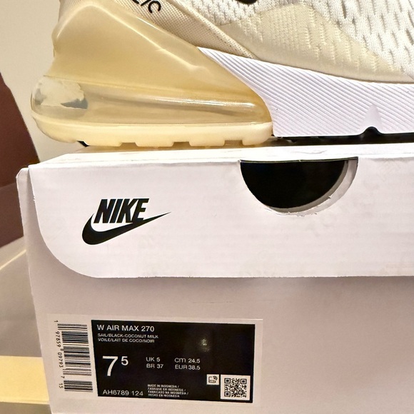 Nike Air Max 270 Beige and White Sneakers - Picture 4 of 6